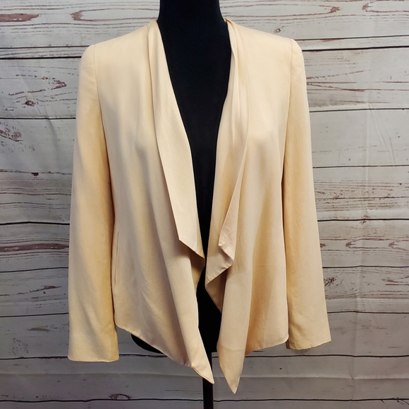 Zara blazer peach color - Picture 2 of 7